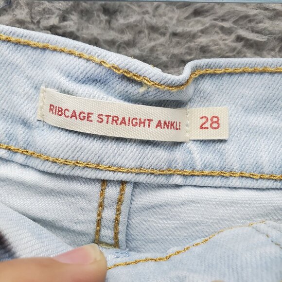 Levis Jeans Womens 28 Light Blue Ribcage Straight Ankle High-Waist Button Fly - Picture 2 of 13